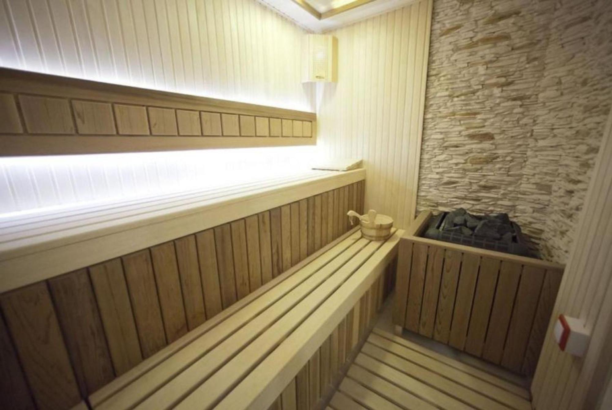 Palacyk Otrebusy Business & Spa Exteriér fotografie